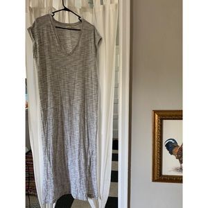 cloth & stone Grey and White Striped Midi Dress